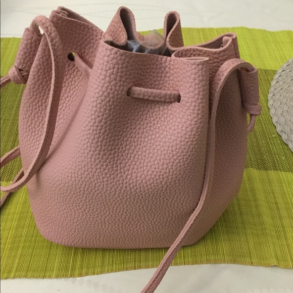 Small Macy's Bucket Bag NEW - Picture 2 of 4